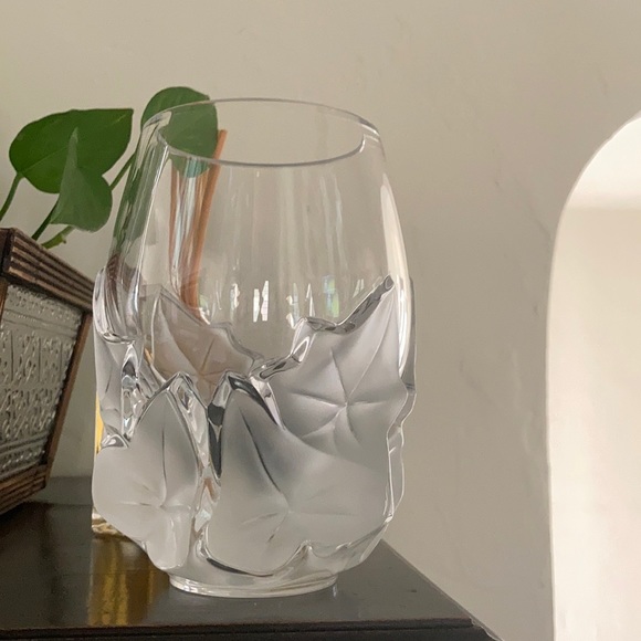 LaLique small crystal vase - Picture 4 of 12